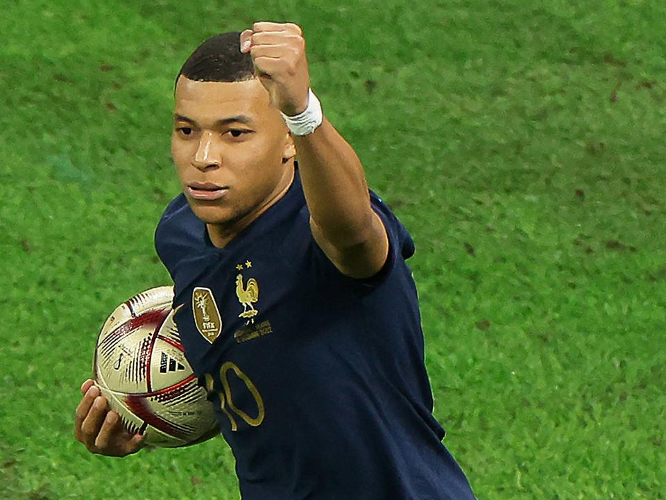 Kylian Mbappé három gólt szerzett, ő lett a meccs embere, de ez most nem volt elég (Fotó: AFP)