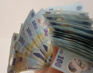 5688 lejre csökkent a nettó átlagbér