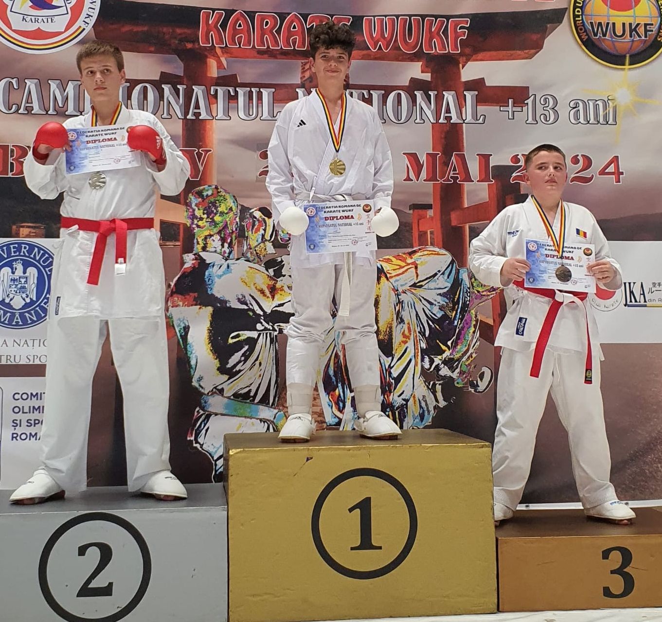 hirek/2024/05-majus/karate-harom-bajnoki-cimmel-jottek-haza-brassobol-david-lupisca.jpg