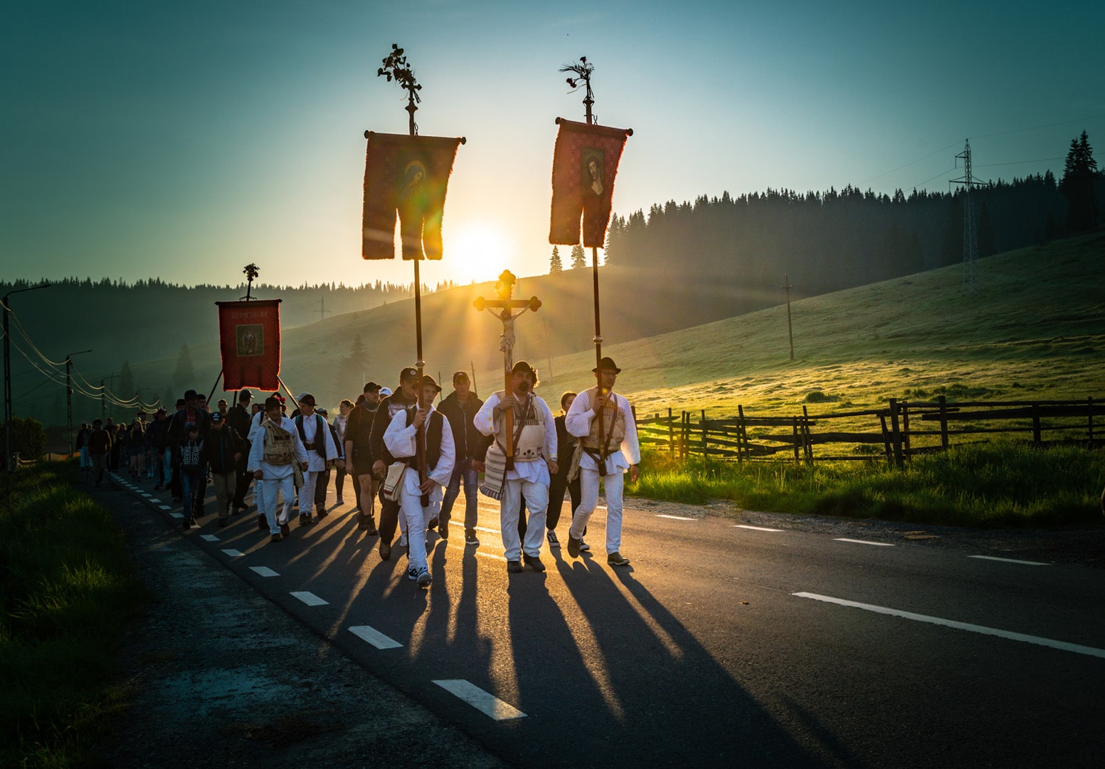 hirek/2024/05-majus/magyar-szemmel-fotopalyazat-3-kezenfogva-kinda-botond-3-kozonsegdij.jpg