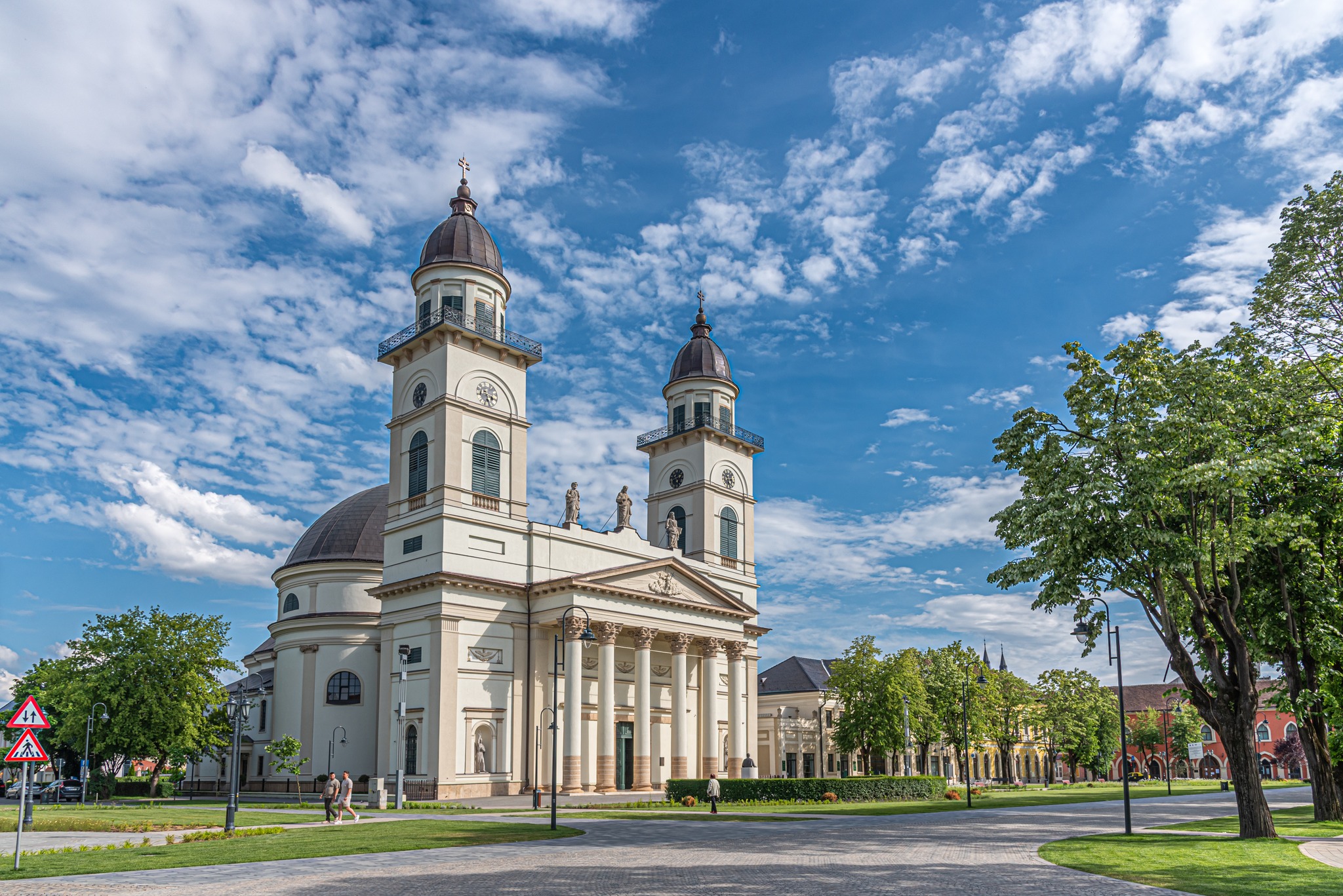 hirek/2024/05-majus/xxvi-szatmarnemeti-varosnapok-city-tour-helytorteneti-seta-szekesegyhaz-1.jpg