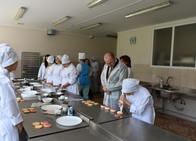 Óvodák és iskolák kantinjait ellenőrzik - sokezres bírság egy catering-cégnek