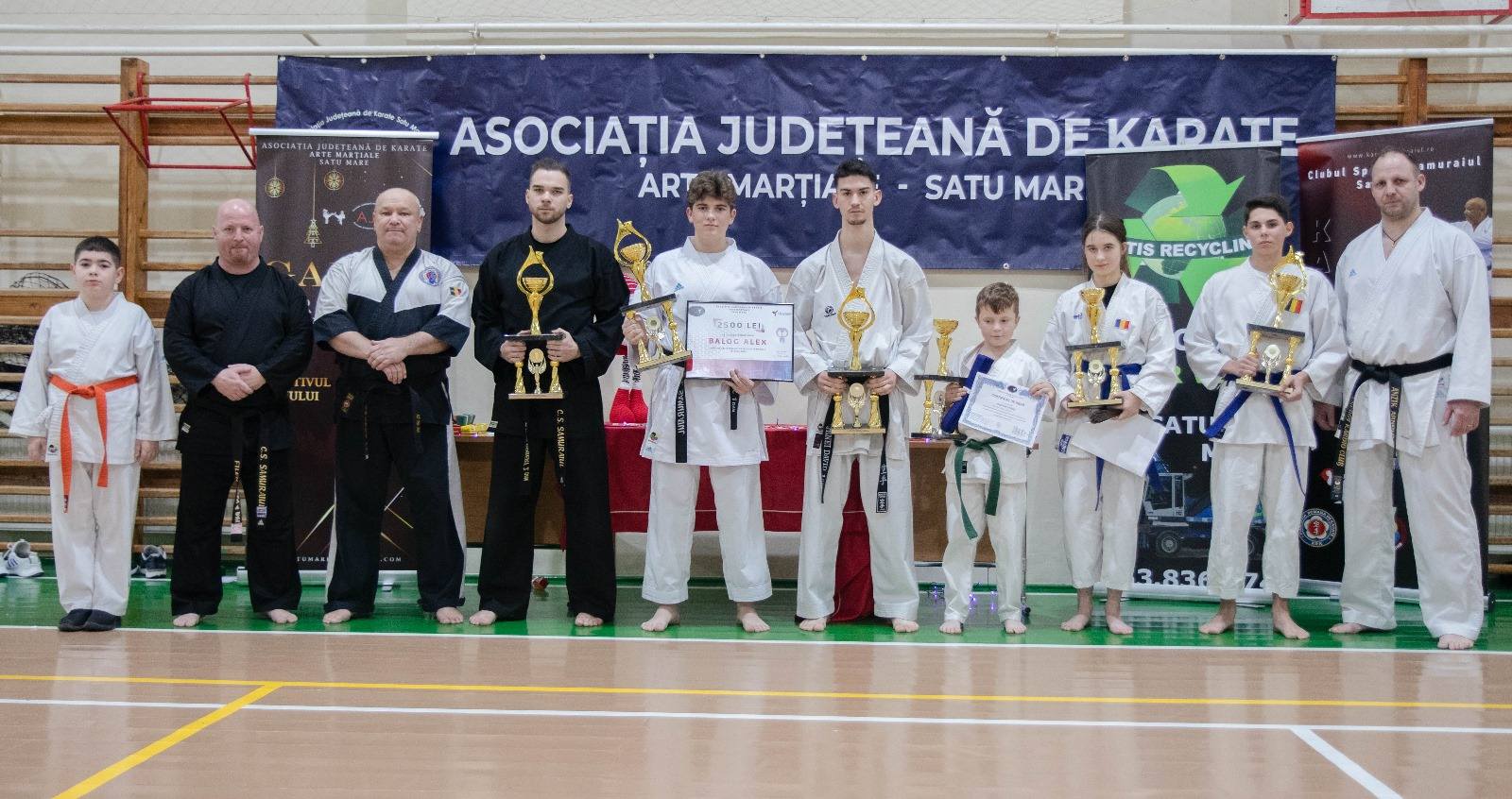 hirek/2024/12-december/karate-magos-robert-patrick-az-ev-sportoloja-samuraiul-ajk-3.jpg