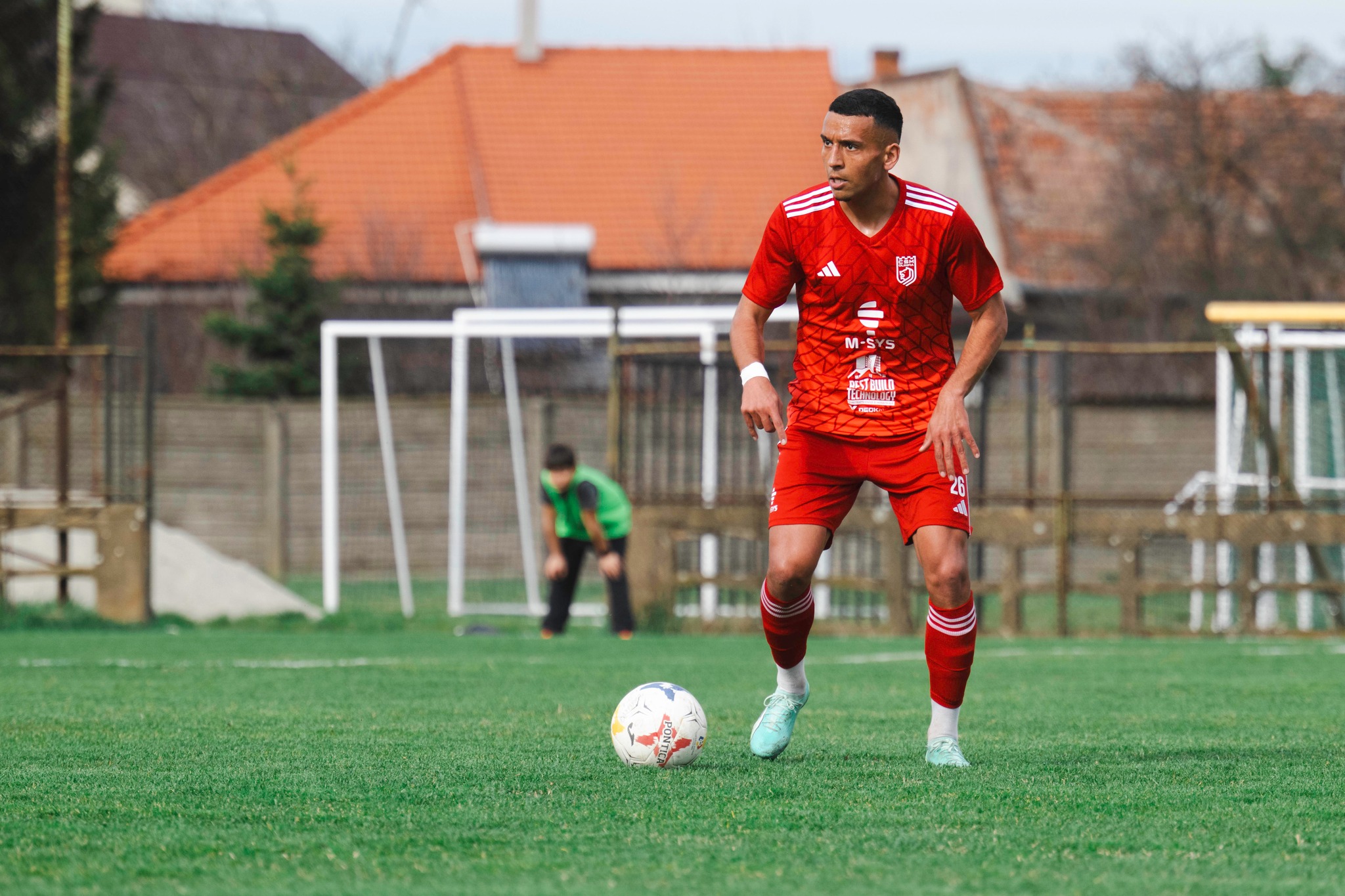 hirek/2025/aprilis/futball-veretlen-a-bajnoki-ideny-tavaszi-meccsein-az-oli-3.jpg