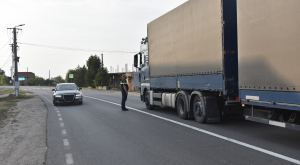 A kánikula miatt korlátozták a forgalmat a szomszéd megyében
