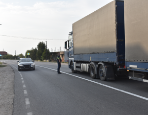 A kánikula miatt korlátozták a forgalmat a szomszéd megyében