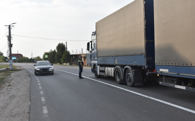 A kánikula miatt korlátozták a forgalmat a szomszéd megyében
