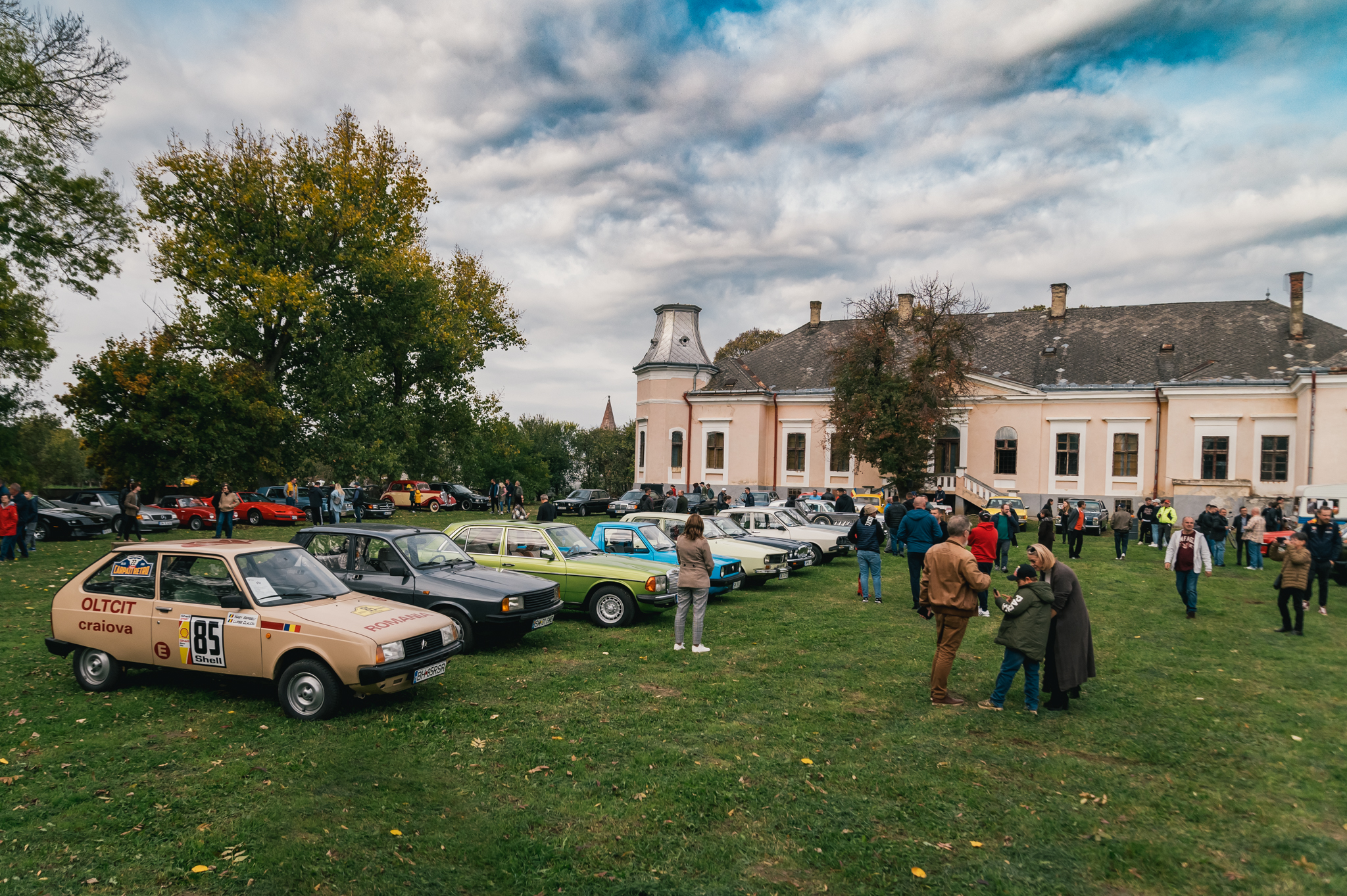 hirek/2025/junius/oldtimers-veteranautok-day-night-sandorhomoki-kovats-kuria-2.jpg