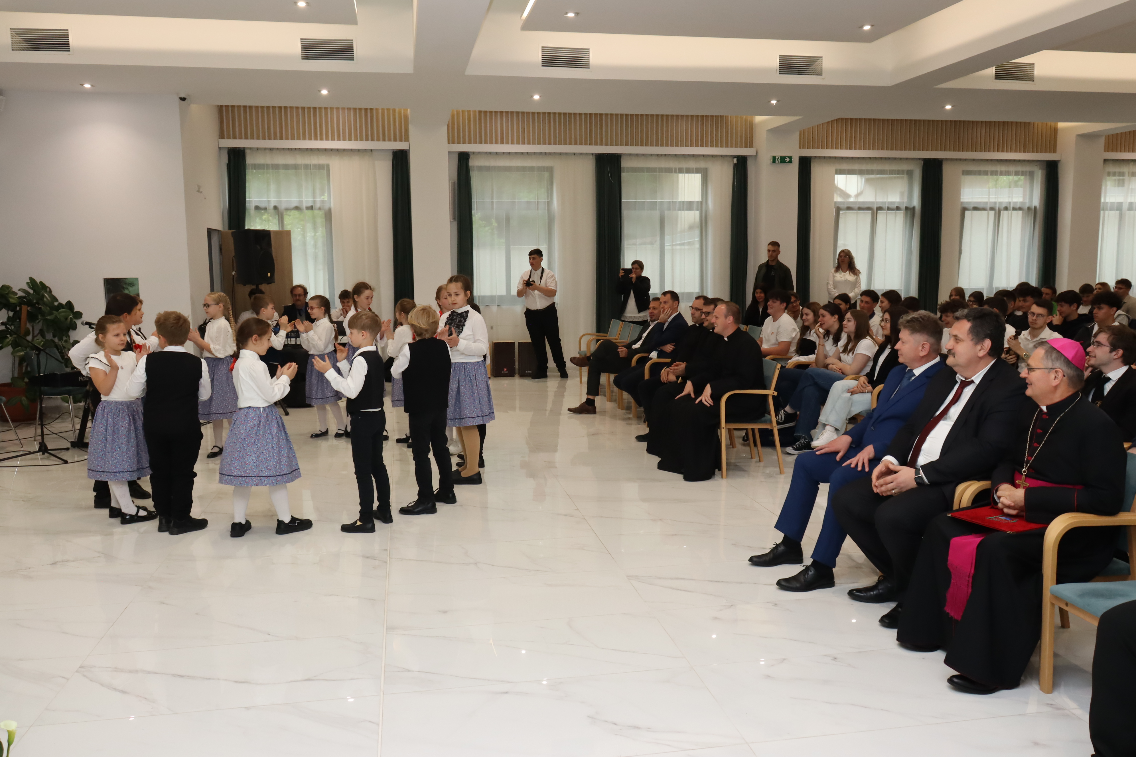 hirek/2025/majus/0515-hjn/ham-janos-napok-a-remeny-es-a-kozosseg-jegyeben-3.JPG