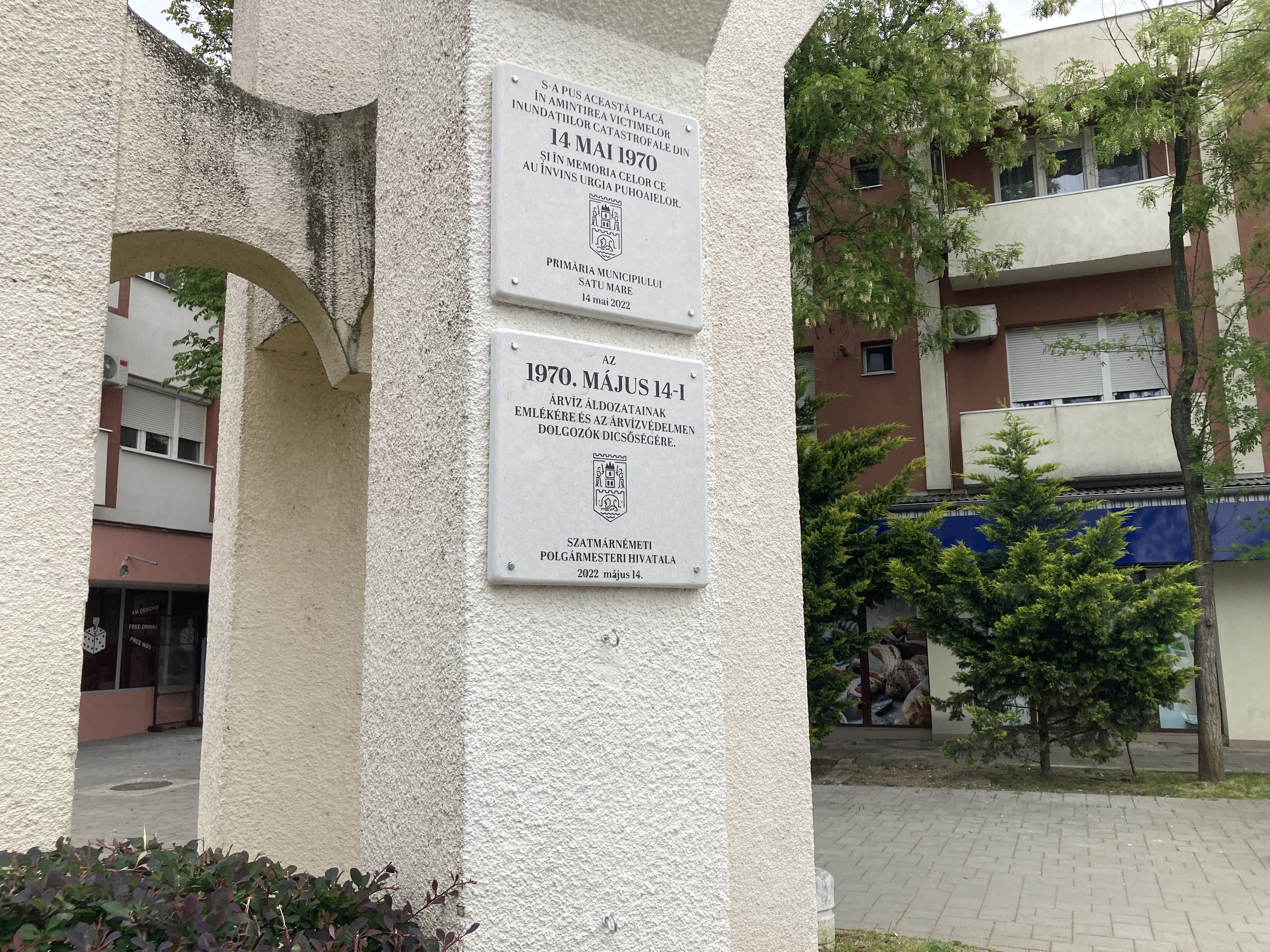 hirek/2025/majus/megemlekezes-az-arvizi-emlekmunel-4.JPG