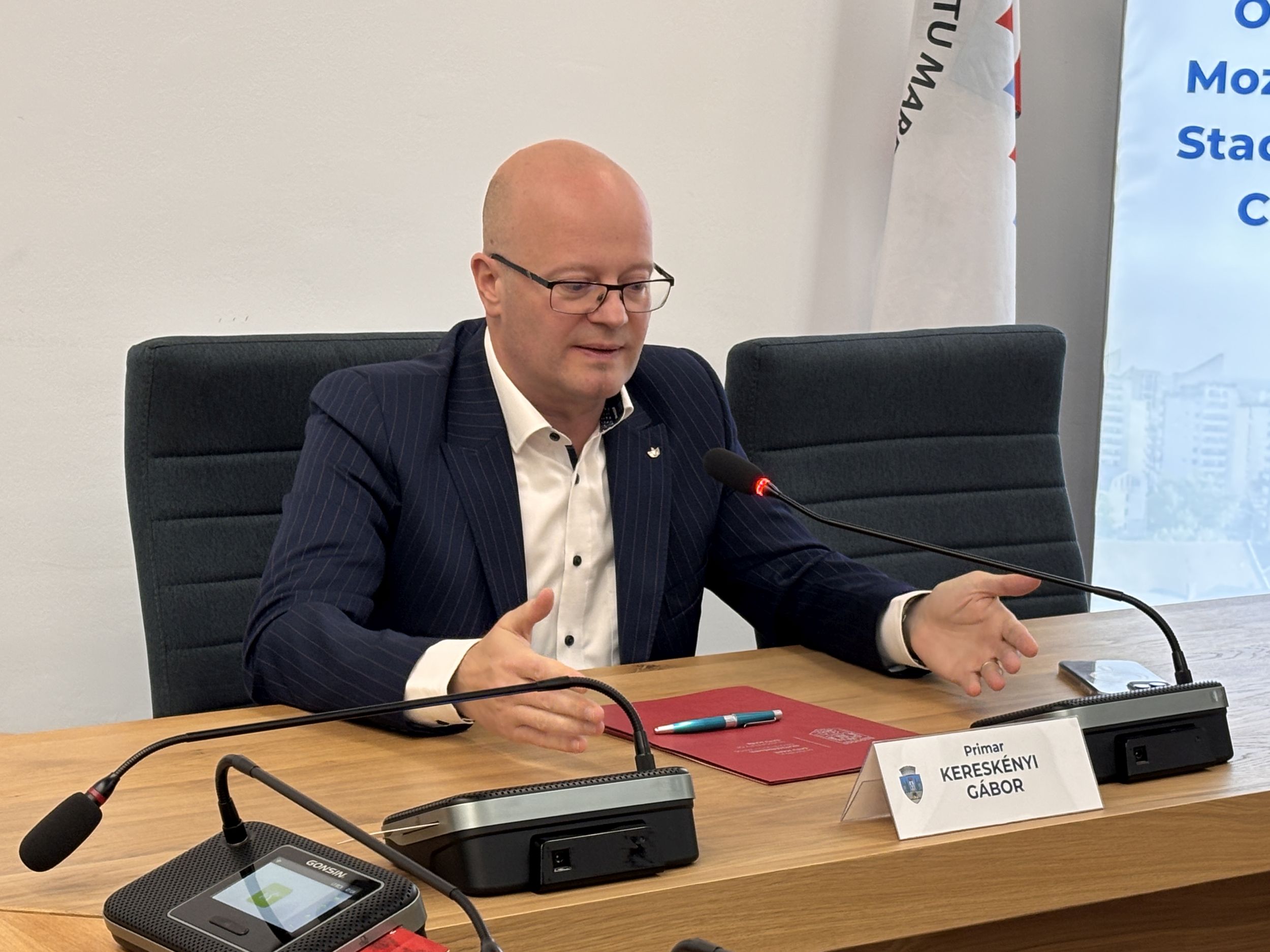 hirek/2025/nov/jonnek-a-fix-radarok-es-a-rendszamolvasok-kereskenyi-gabor.JPG