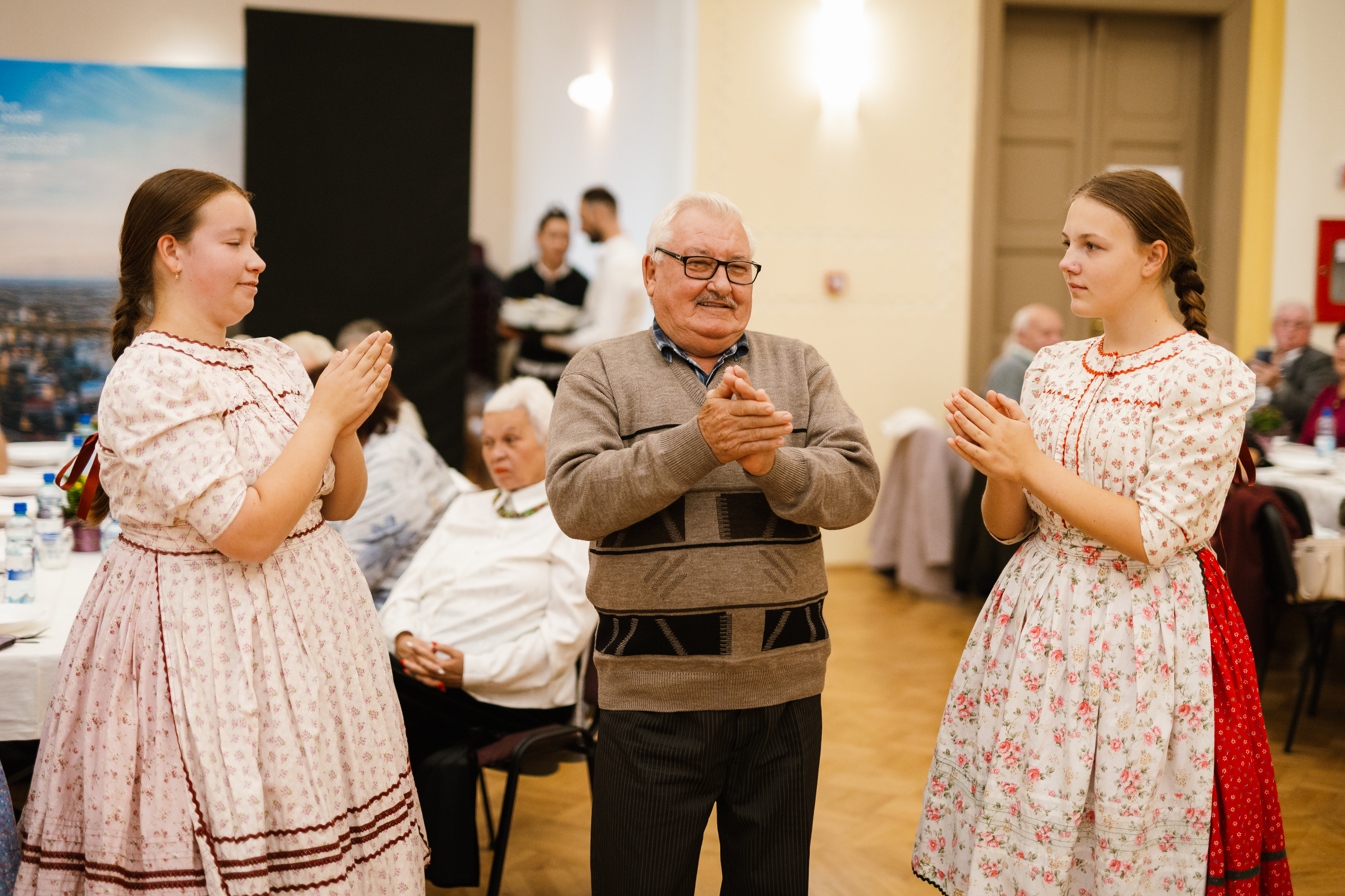 hirek/2025/oktober/idosek/i10.jpg