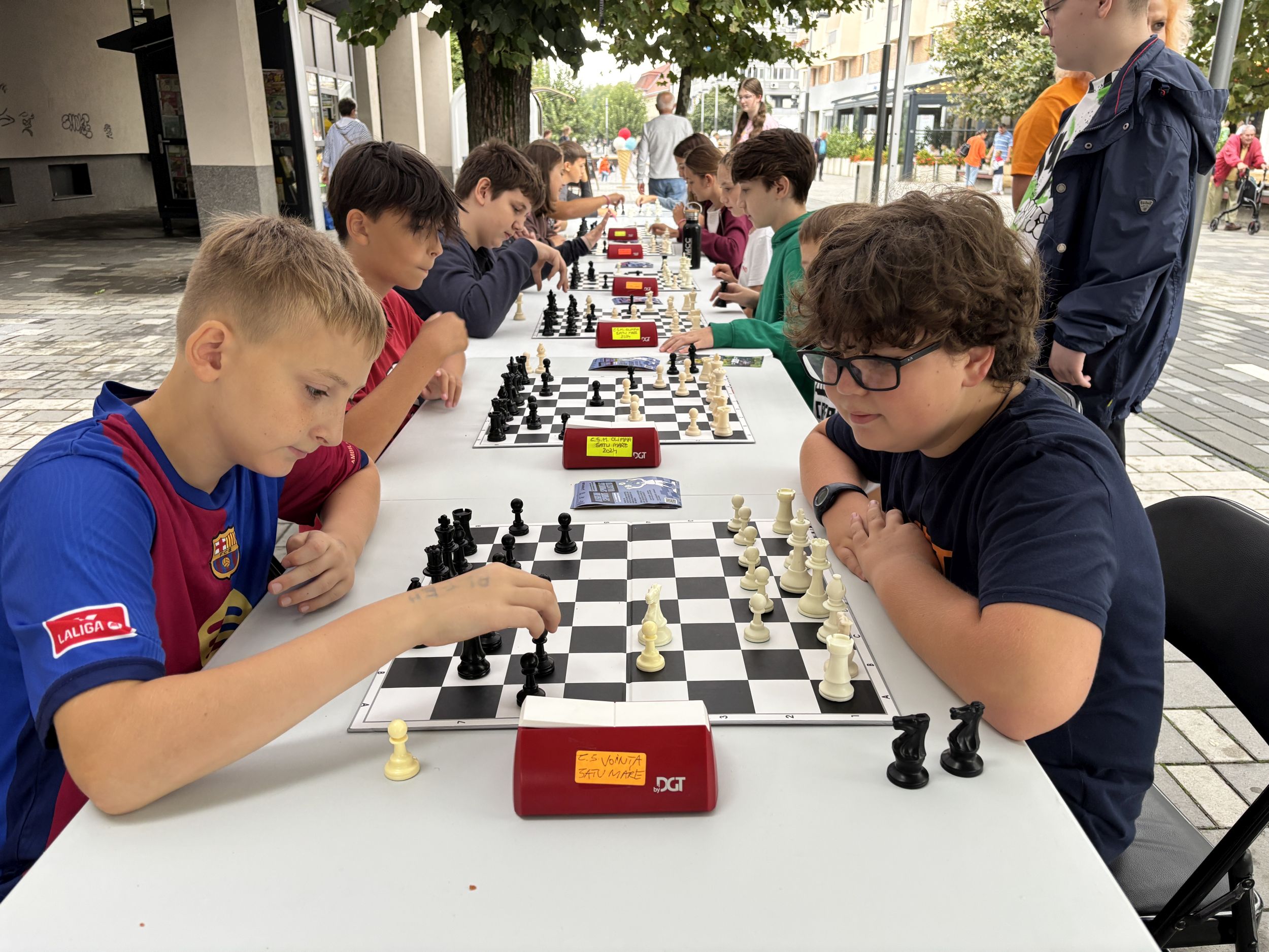 hirek/2025/szeptember/0912-sprtgvlszt/gyerekek-ezrei-probaltak-ki-mindenfele-sportokat-11.JPG