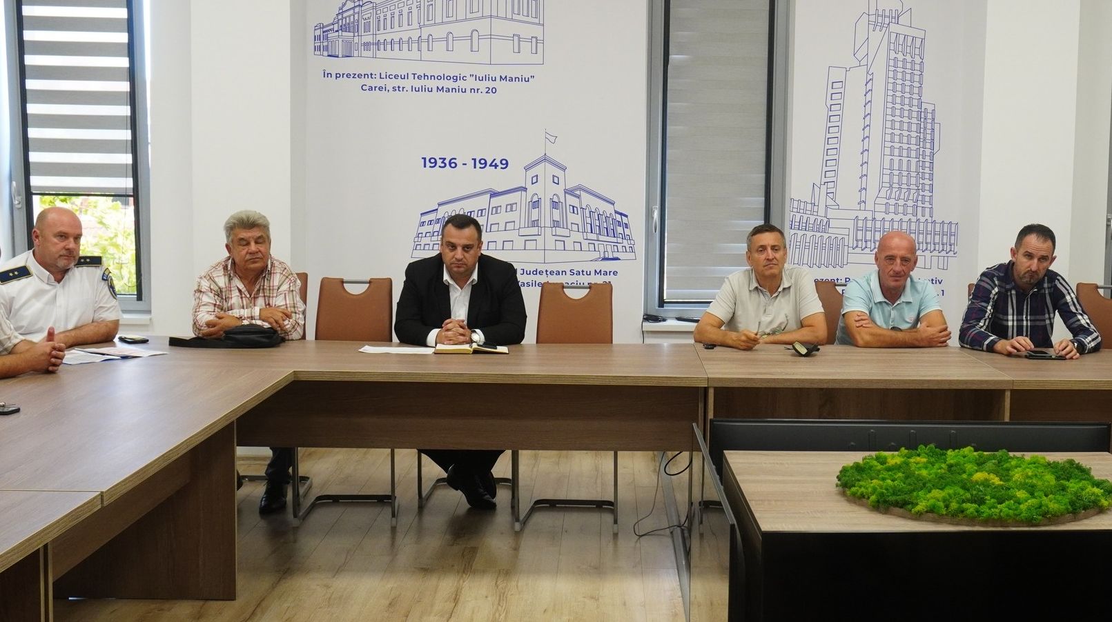 hirek/2025/szeptember/kezdodik-a-kisusti-szezon-uleseztek-a-prefekturan-3.jpg