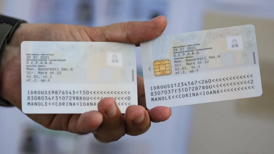 hirek/2025/szeptember/kulfoldon-is-helyettesiti-a-regit-az-uj-szemelyi-elektronikus-szemelyi-igazolvany-cei-5-mai-ro.jpg