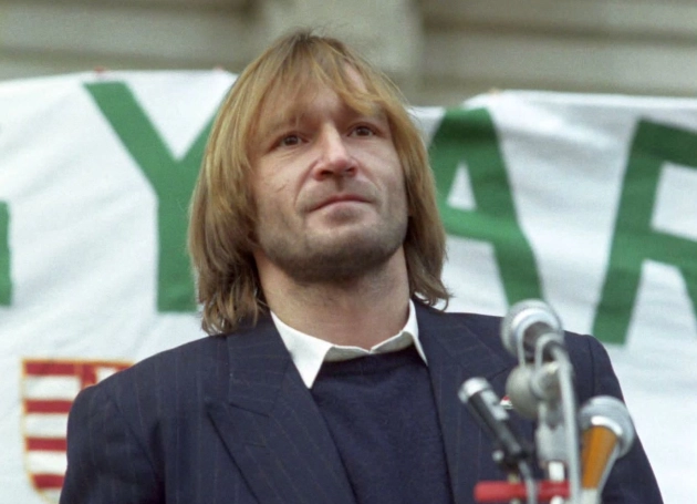 Cserhalmi György kapja meg a Magyar Érdemrend nagykeresztjét