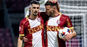 Futball: fiatal labdarúgók játéklehetősége a „nagyok” között