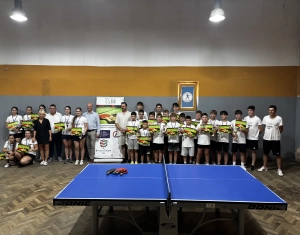 Okostelefon helyett pingpongütő a kézbe