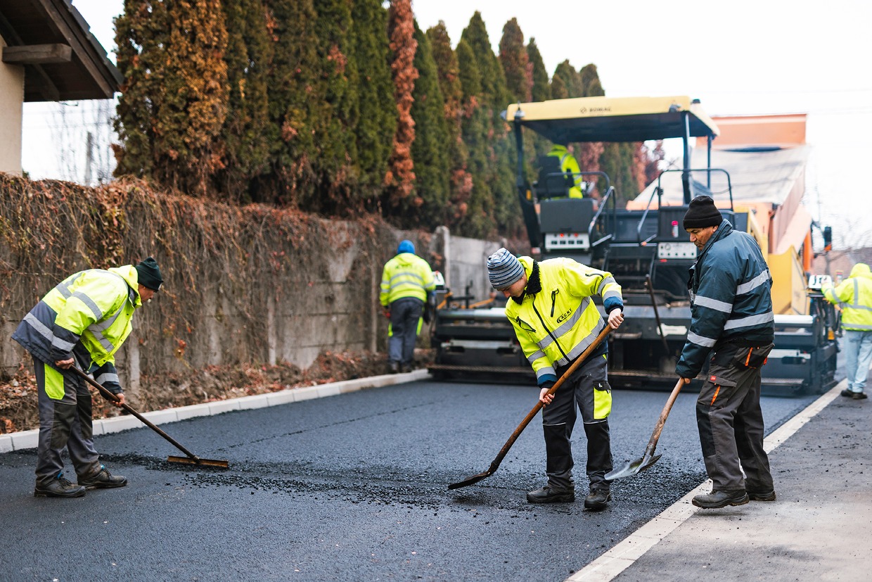 hirek/2026/januar/utjavitas-aszfaltozas-utmunka-a-2025-os-ev-a-varosgazdalkodasban-3.jpg