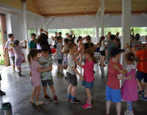 Edzőtáborban készült a nagy fellépésre a kicsi Szamoshát — KÉPGALÉRIA, VIDEÓ
