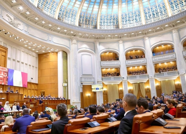 Rendkívüli ülésszak az EU-s pénzek és a kataszteri probléma miatt