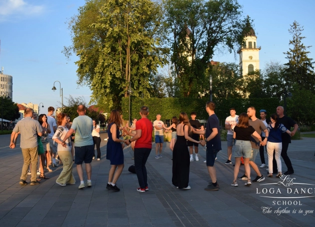 Spanyol táncok szatmárnémeti tereken