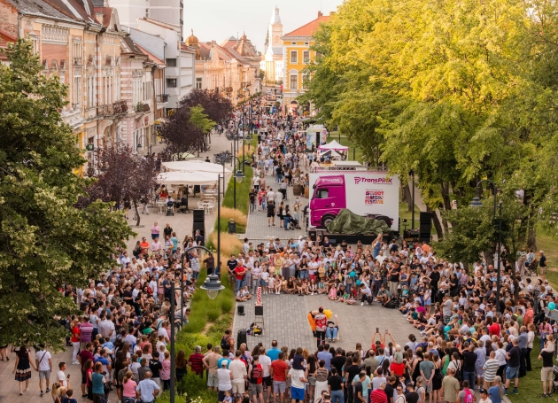 Street Music Festival: hőlégballonnal a zenék és a város fölé