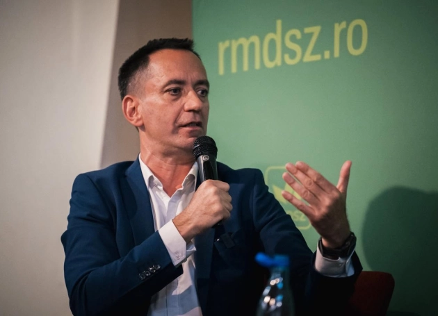 Nem áll be Veştea mögé az RMDSZ