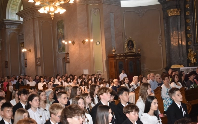 A „különleges, zajos, nyugtalan” osztály ballagott — KÉPGALÉRIA