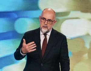 Kelemen: A közvetítőkön keresztül történő kormányzás nem működik
