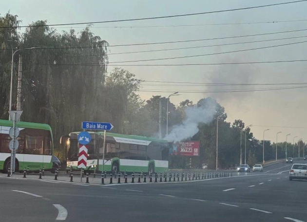 Nem volt utas a füstölgő buszon