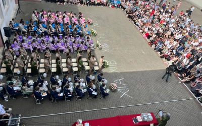 Öt osztály búcsúzott a Nagykárolyi Elméleti Líceumtól