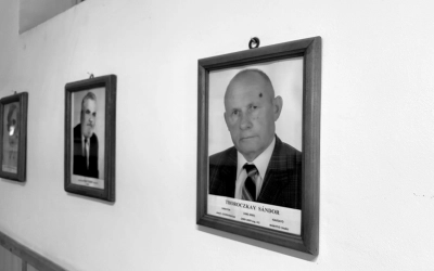 Thoroczkay Sándor-emléktáblát avatnak Sándorhomokon