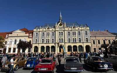 Utoljára mutatták meg magukat idén az oldsmobilok Szatmáron - KÉPGALÉRIA