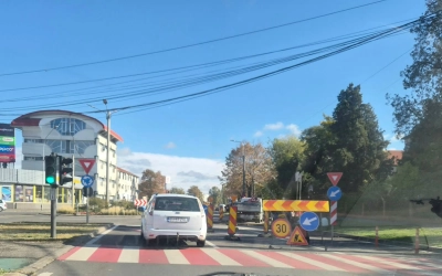 Még tíz nap torlódás. Hamarosan aszfaltoznak