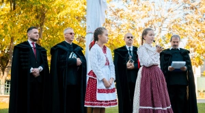 Csónakfát állítottak a hálaadás emlékére Kültelken — KÉPGALÉRIA
