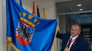 Erdélyi zászlós címerekről világkongresszuson