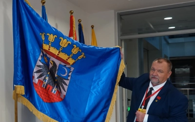 Erdélyi zászlós címerekről világkongresszuson