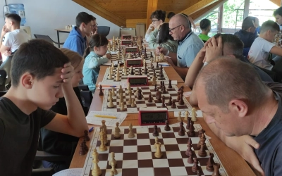 Sakk: Tasnád Kupa – XIII. Véron András Emlékverseny