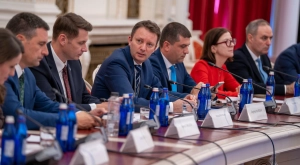 Hatból kettő: nincs sikerük a Mureşan-kormány miniszterjelöltjeinek