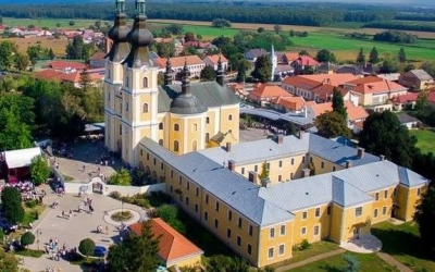 Az emberek ereje — immár 15 éve