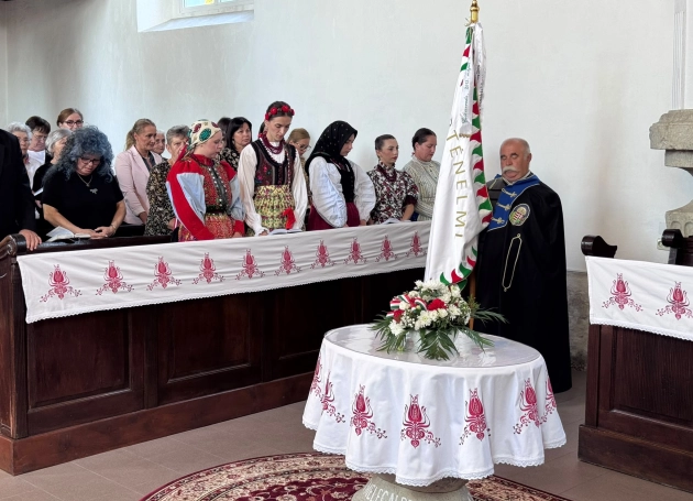 Kopjafát is avattak a Széchenyi-főhajtáson — KÉPGALÉRIA