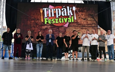 Visszahozták Szatmárra a nyíregyházi Tirpák Fesztivál vándorkupáját