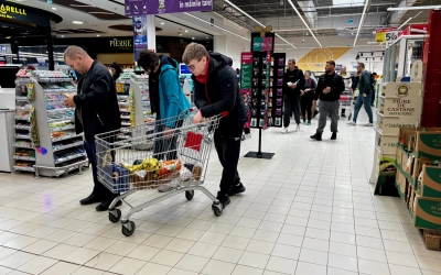 Nem a pénzromlás enyhül, csak dolgozik a matek
