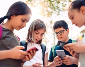 Kevesen rendelkeznek alapszintű digitális készségekkel
